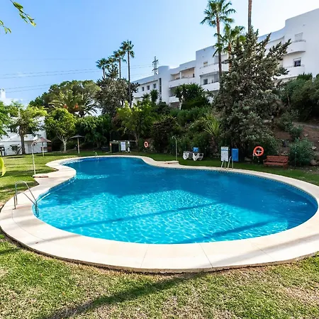 Golf - Pintores - Pool & Terrace 埃斯特波纳